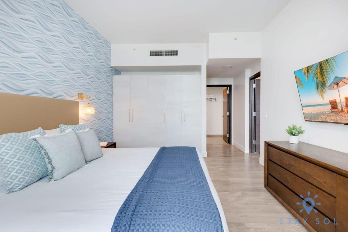 Rooftop Pool & Hot Tub - Gym - Hollywood Beach ภายนอก รูปภาพ